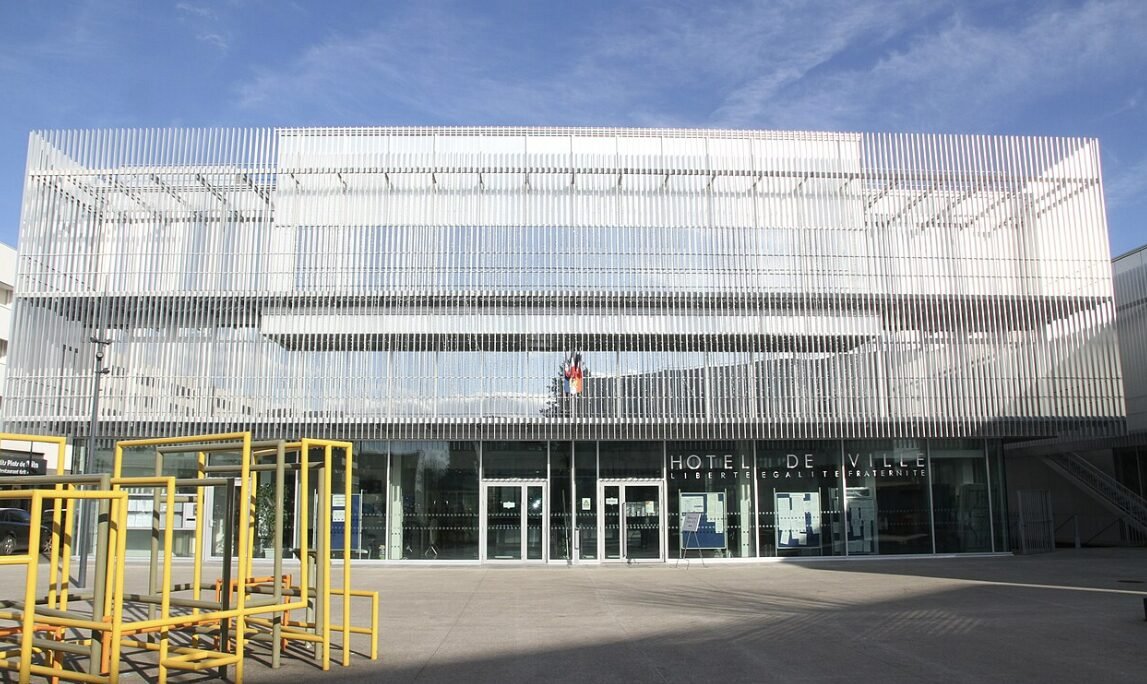 façade de la mairie de Fosses